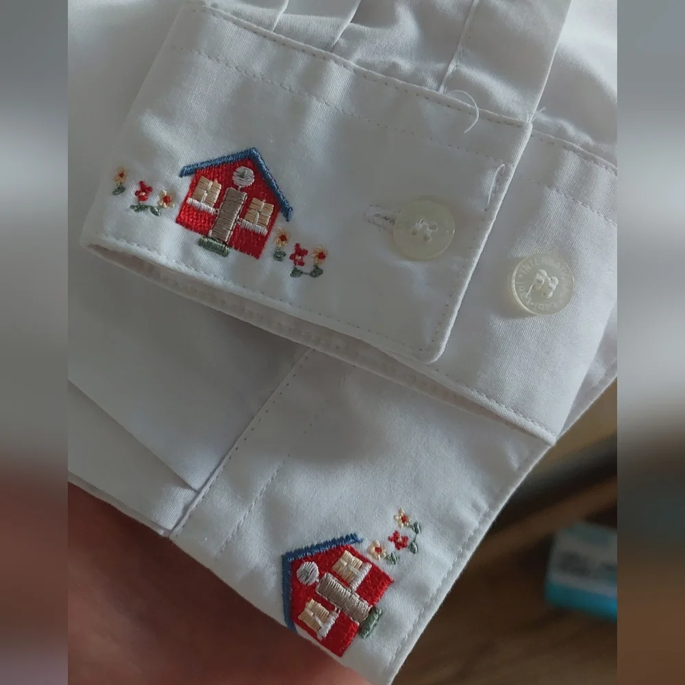 Vintage Tabi International Embroidered school teacher blouse. - Picture 4 of 6